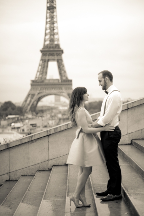 Juliane_Berry_Paris_Engagement_Photographer_17
